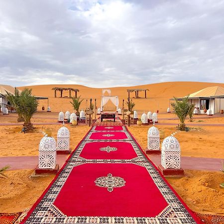 Hassan Luxury Camp เมอร์ซูกา ภายนอก รูปภาพ