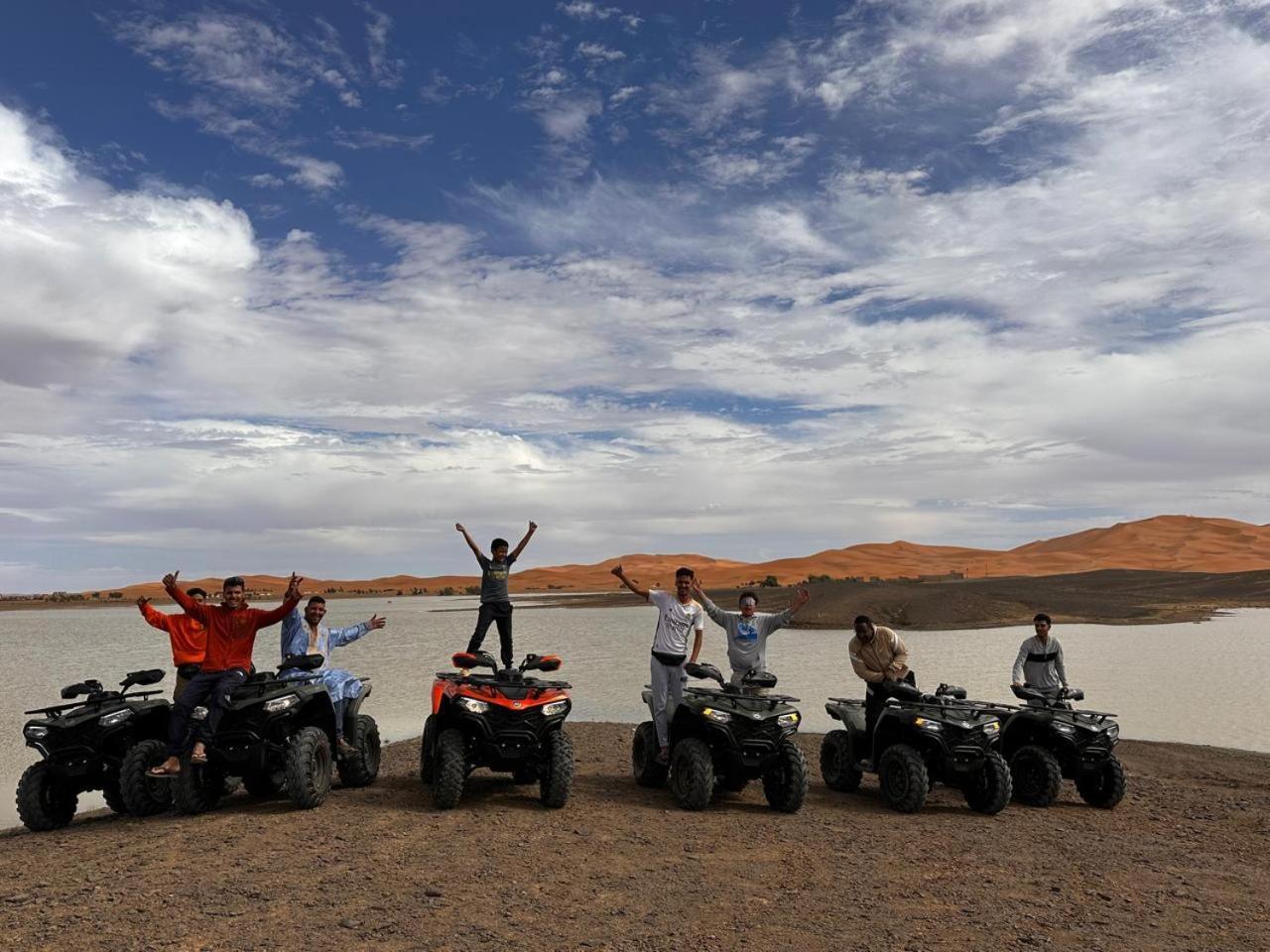 Hassan Luxury Camp เมอร์ซูกา ภายนอก รูปภาพ
