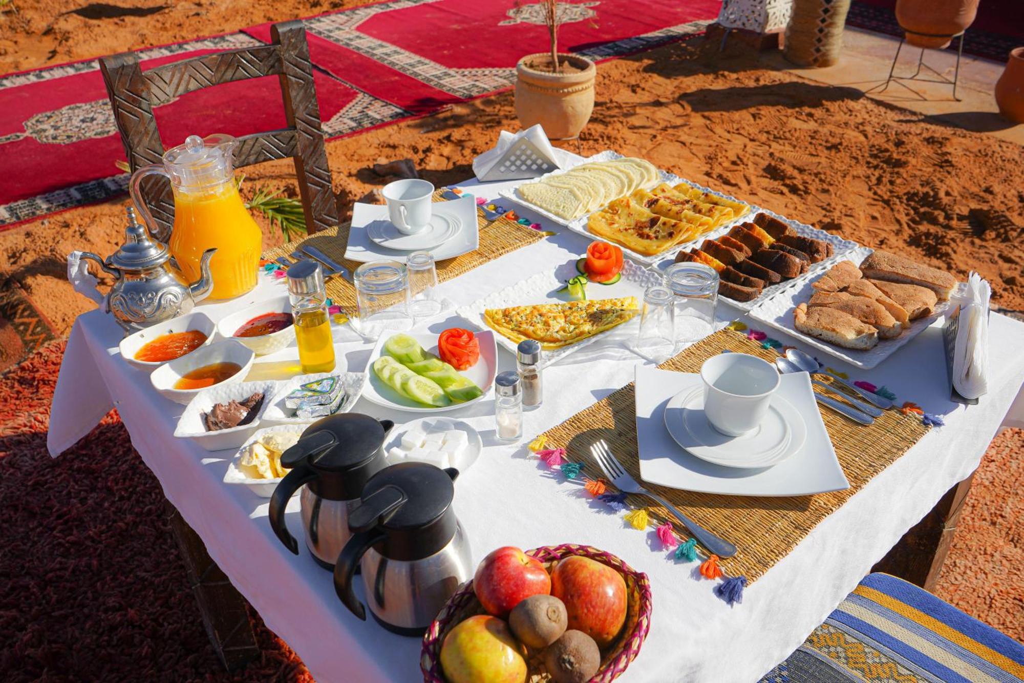 Hassan Luxury Camp เมอร์ซูกา ภายนอก รูปภาพ