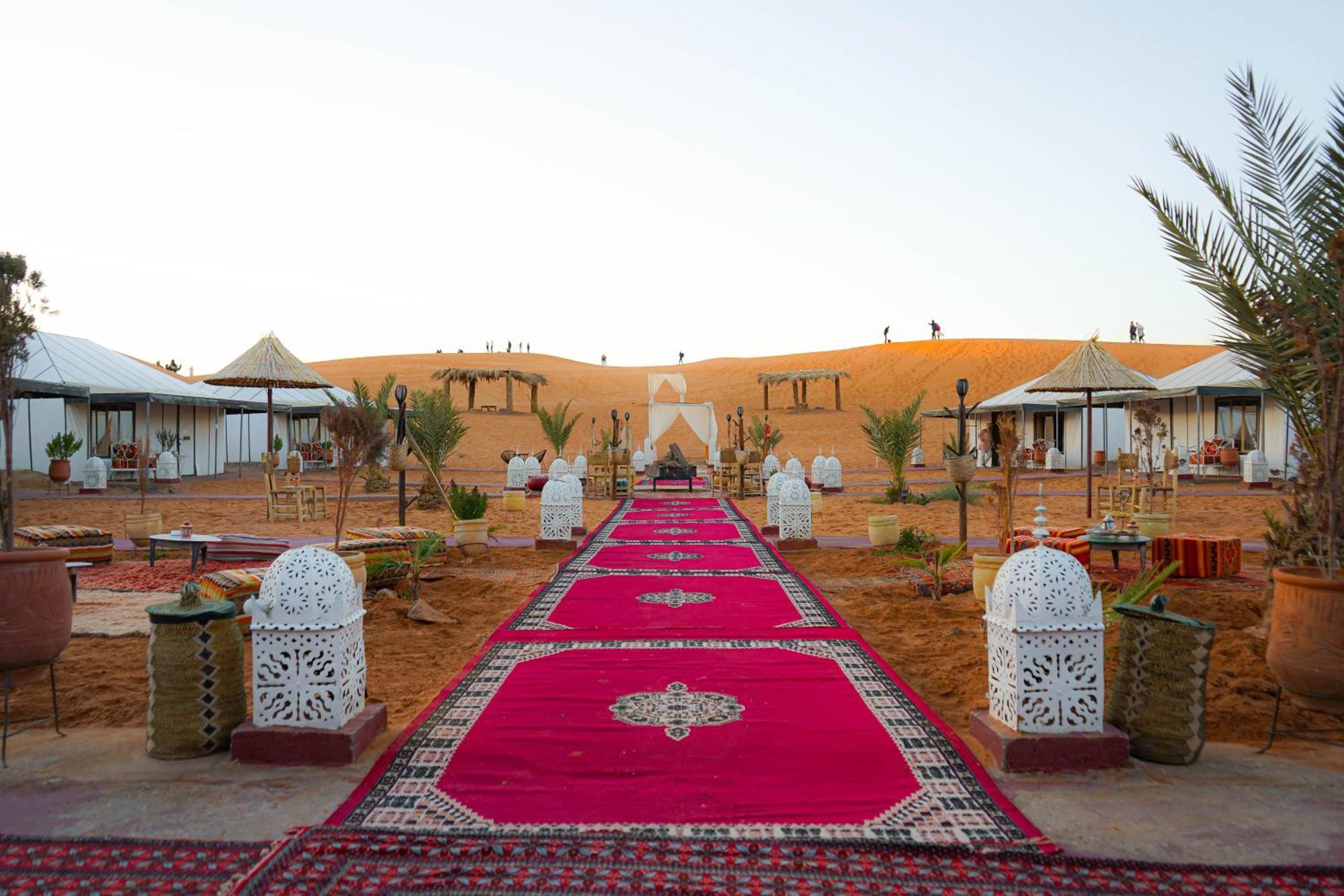 Hassan Luxury Camp เมอร์ซูกา ภายนอก รูปภาพ