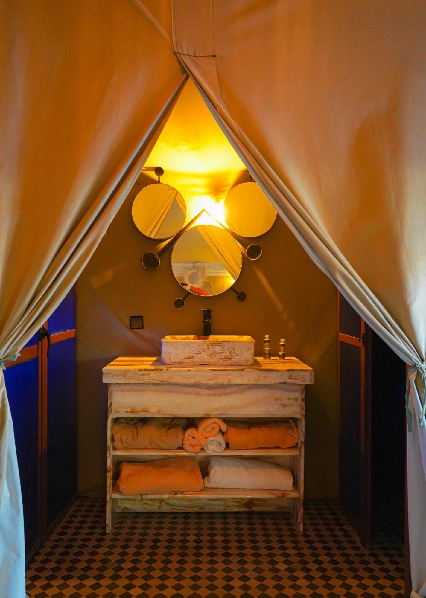 Hassan Luxury Camp เมอร์ซูกา ภายนอก รูปภาพ