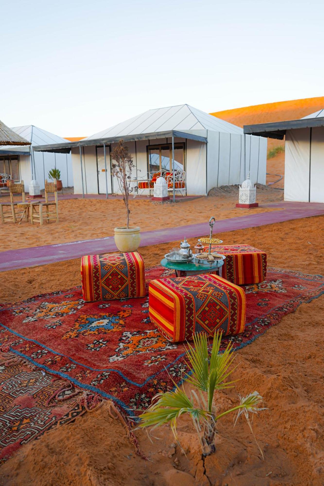 Hassan Luxury Camp เมอร์ซูกา ภายนอก รูปภาพ