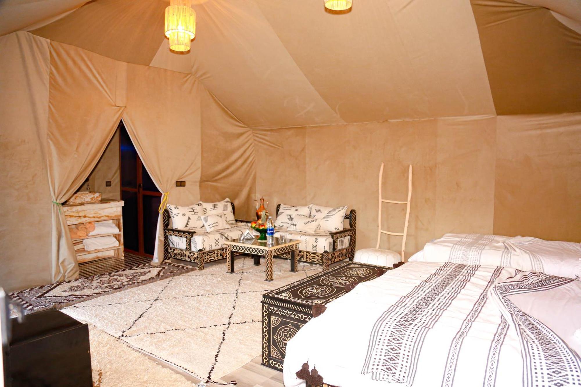 Hassan Luxury Camp เมอร์ซูกา ภายนอก รูปภาพ